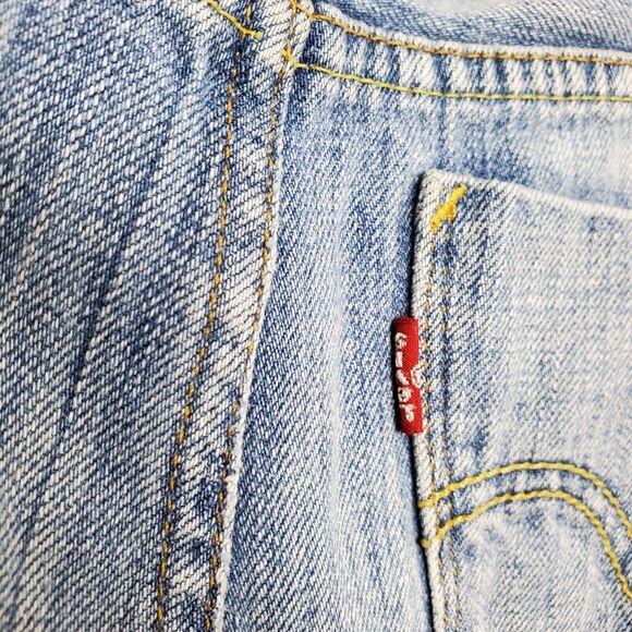 Levi's Womens 627 Straight Fit Jeans Size 29x29 (Altered) Medium Wash - Picture 7 of 13